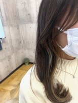 ロカ バイ ティアトロ ヘア サロン(ROCA by teatro hair salon) ミルクティーベージュ×イヤリングカラー