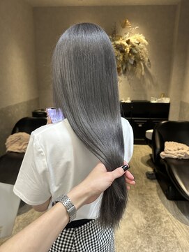 ロンド レア 天神大名店(Lond Le’a) ダブルカラーアッシュグレーケアブリーチハイトーン韓国ブルベ