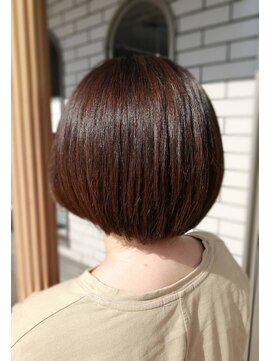 ティピトー(Tippy Toes) コロンと可愛い☆まあるいボブ