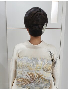 ステラ(Stella) 和髪シニヨン