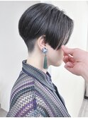 *刈り上げショート女子クールショート黒髪ショート美人ショート