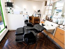 ヘアーアンドフェイス ヤエの雰囲気(シャンプー時の面倒な移動がなくカット後にそのままシャンプー)