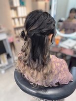 ラニシス ヘアー(Lanisis Hair) 華やかハーフアップ