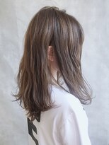 ムウ 難波(MOU)&nbsp;ハッシュカットフルバング似合わせカットレッドブラウン20代30代