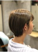 カーキグレージュマッシュショートボブフェザーバングヘナ(所沢)
