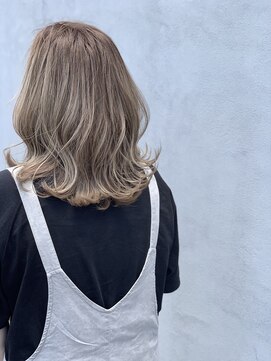 サロンドラ(Salon de La.) ミディアム