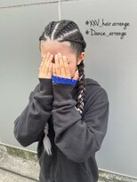 トゥエンティ ファイブ(TWENTY FIVE) ボクサーブレイズ風おさげアレンジ/名定