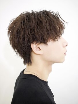 エデアンルクラ 下通(EDEAN Leclat) 熊本波巻きスパイラル 波巻きパーマ 無造作マッシュウルフ