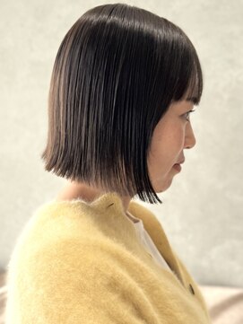 シベルバレー 横浜(sibell) ＊20代30代切りっぱなしボブタッセルボブ顔周りレイヤーオリーブ