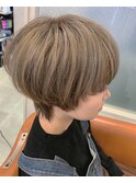 ダブルカラーで明るめグレイカラー