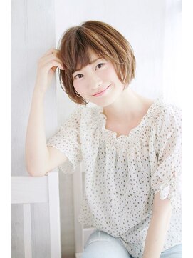 プティルカ(PutiLuca D.C.) ゆるふわニュアンスカールのボブスタイル