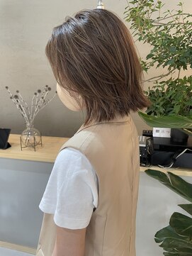 シロ(Shiro) レイヤーボブ