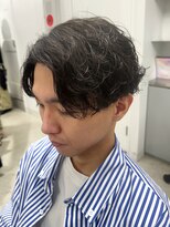 フィフス 名駅(fifth) 初めての方もオススメ!センターパートの無造作パーマスタイル