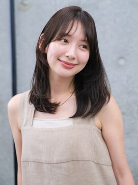 ガーデンヨコハマエスト(GARDEN YOKOHAMA est) 前髪　こなれミディ　イメチェン　ミディアム　外ハネ　ベージュ