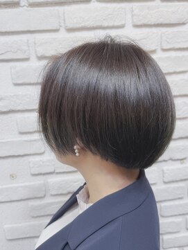 ビランチェ 池袋(bilancia) グラデーションカラー/グレージュ/大人ショート/小顔/池袋