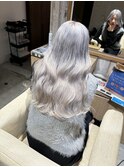 ホワイトシルバーカラー/ホワイトカラー/ロングレイヤーカット