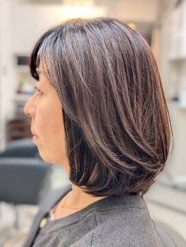 ヘアデザイニング ズーム 飯田橋店(hairdesigning Zoom) ミディアムレイヤー