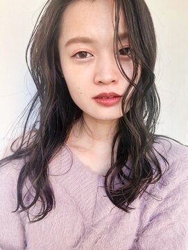 アンジェリカ(Angelica) オリーブカラー×ロングヘア