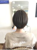 ショートボブ
