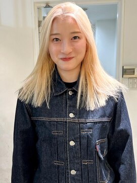 アイヴィー(IVY) ケアブリーチ　抜きっぱなしブロンドヘアモードヘア[村上雅人]