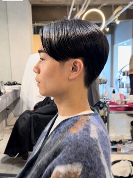 イトシテ メンズセンター分け【担当　高橋賢吾】