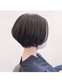 後ろを短めにしたショートボブ☆