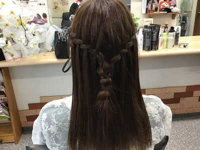 ヘアセットが得意です☆