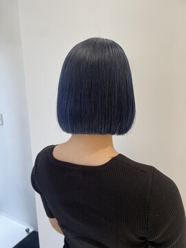 ハイブ 金沢(Hive) 10代ブリーチ1回ディープブルーミニボブ艶髪