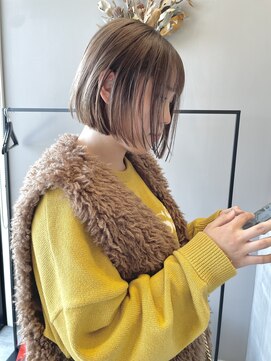 ニール(niil) 【REINA】切りっぱなしボブ × 透明感ココアベージュ