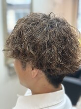 ☆メンズデザインパーマ☆流行りのシャドーパーマや波巻きパーマなどのバリエーションも豊富