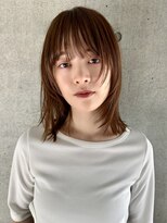 アンガーデン(Une GARDEN)&nbsp;ミディアムレイヤー/顔まわりカット/ベージュカラー