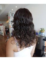 ビュートリアム 七里ヶ浜(BEAUTRIUM)&nbsp;海外風似合わせロングパーマ【福井ユウリ湘南鎌倉】