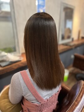 スローネ(THRONE) 髪質改善酸性ストレートで艶髪／20代30代40代／新宿