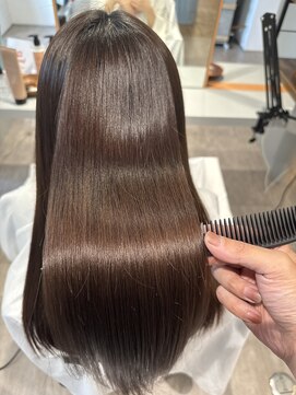 スナオ 大阪天満橋(Sunao) 髪質改善×縮毛矯正×酸性ストレート【大阪天満橋美容室】