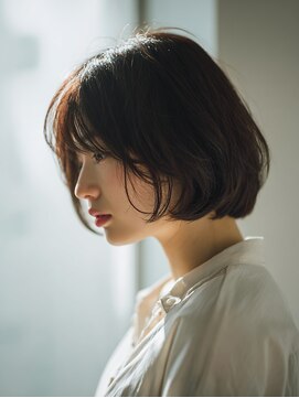 クオーレ(CUORE) まとまりひし形シルエットボブ【深井】