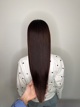 ウミ(umi) 梅雨前に、なんか髪が決まらない人へ