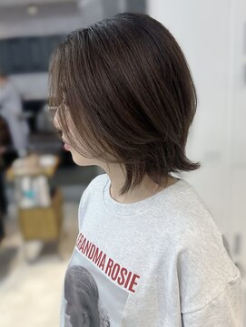 リアン 本厚木(LIAN) レイヤーカットハッシュカットミディアムレイヤーショートボブ