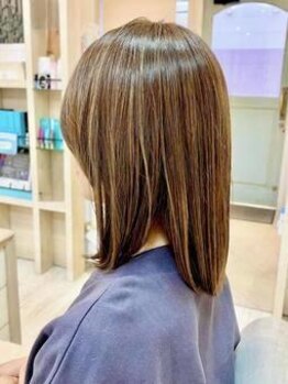 レイブランカ 池尻店(Lei Blanca)の写真/トリートメントでツヤツヤに導く大人女子の髪へ!厳選ケアで潤い溢れる美髪体験を☆