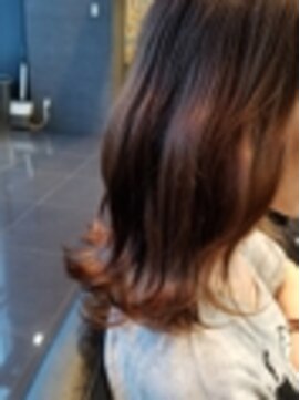 フルショウ 梅田(FURUSHO) くくればわかる、インナーカラー