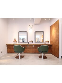 《大人女性におすすめサロン♪》Cafe風のオシャレな空間で「キレイ/かっこいい」をご提案♪旗の台駅徒歩2分