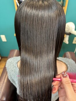 オチョ(8ocho)の写真/【盛岡/西青山】《髪質改善×縮毛矯正》髪質に合わせた薬剤配合で地毛のような自然なうる艶ストレートに◎