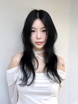 ニューヨークニューヨーク 梅田茶屋町店(NYNY) 黒髪レイヤー　ブルーブラックカラー　小顔レイヤー　イルミナ