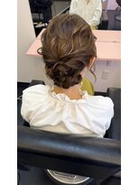 ミミーヘア(33hair) ゆるふわシニヨン