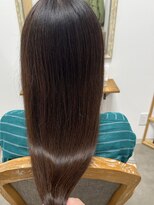 ロカ ヘアー(ROKA hair) ロングは艶で印象が変わる
