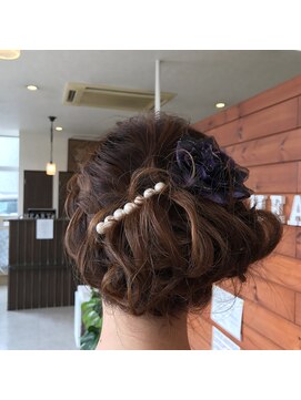 ハーツヘアーズ 上安店(HEARTS hair's) かわいいアップアレンジ