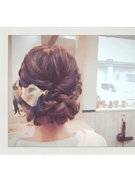 メルア(Merua) お呼ばれ ヘアアレンジ