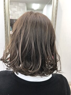 ヘアーサロン イルア 北越谷(hair salon I'LUNA) 透明感グレージュ