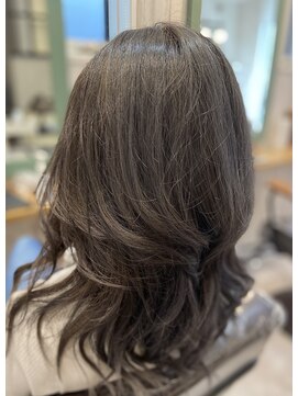 リーフ ヘアアンドリラクーゼーション(Leaf hair&relaxation) Wカラー×ウルフ♪