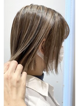 ネオリーブギンザ 銀座店(Neolive GINZA) 白髪ぼかし ハイライト バレイヤージュ