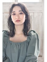 ロイジー(roijir)&nbsp;【表参道　roijir】　大人センターパート×緩めパーマ